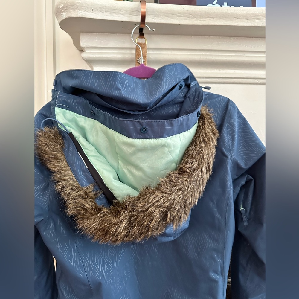 Roxy blue ski jacket size medium , worn once - Picture 5 of 6